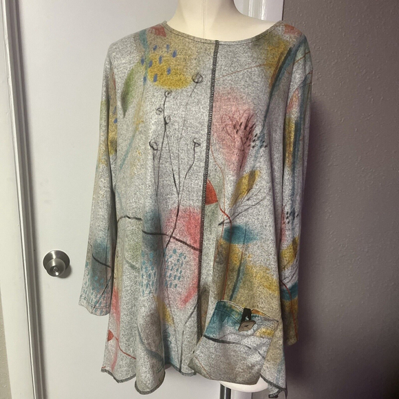 NWT Jess And Jane Women’s Blouse Grey Floral Print Heathered Fab… - Picture 1 of 16
